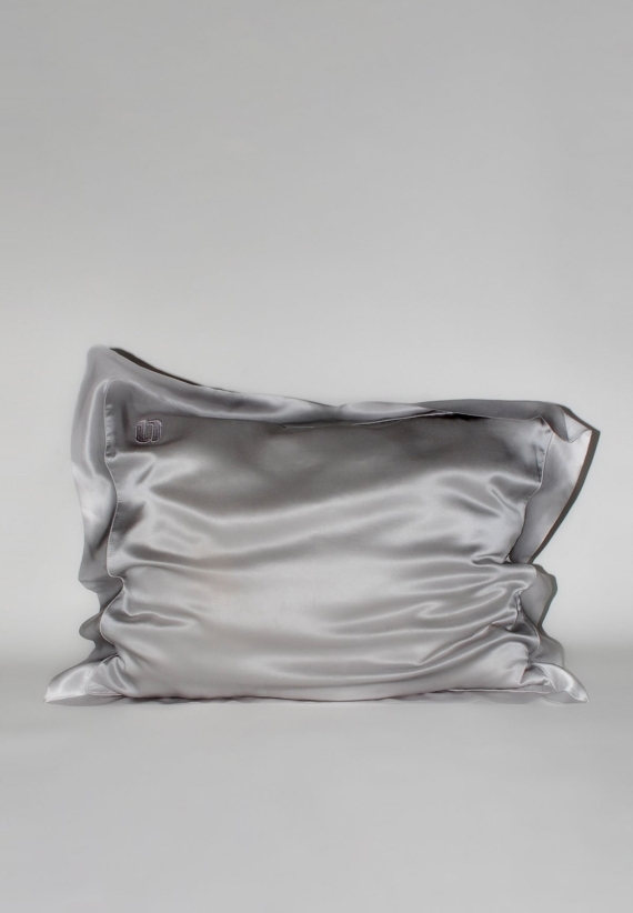 Our New Routine Silk Pillowcase - 002 Light Gray